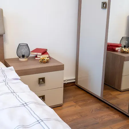 Illy's Cozy Free Parking & Self Check-in *