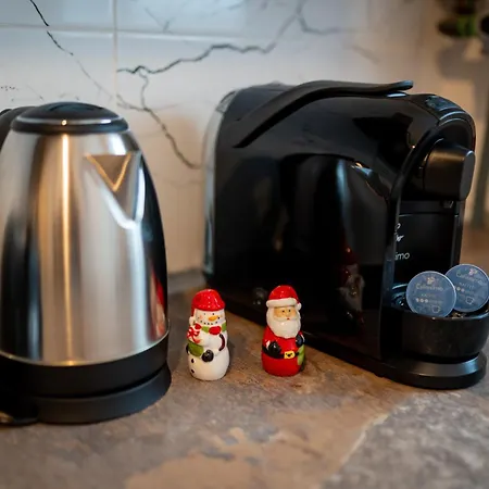 Апартаменты Illy's Cozy Free Parking & Self Check-in *