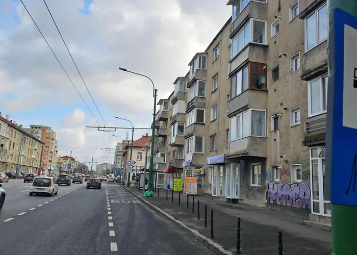 Illy's Cozy Free Parking & Self Check-in Apartment Brasov