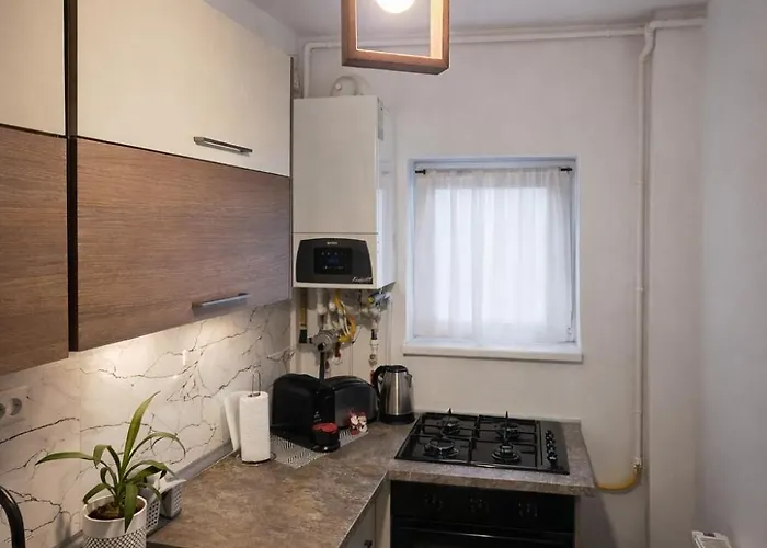 Illy's Cozy Free Parking & Self Check-in Апартаменты *